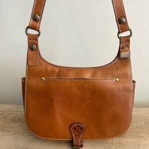 Patricia Nash London Leather Heritage Vintage Saddle Crossbody Bag - Leather Tan
